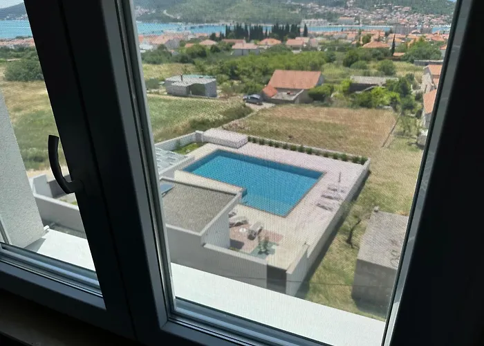 Apartments Top Hill