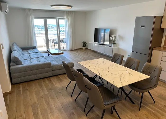 Apartments Top Hill
