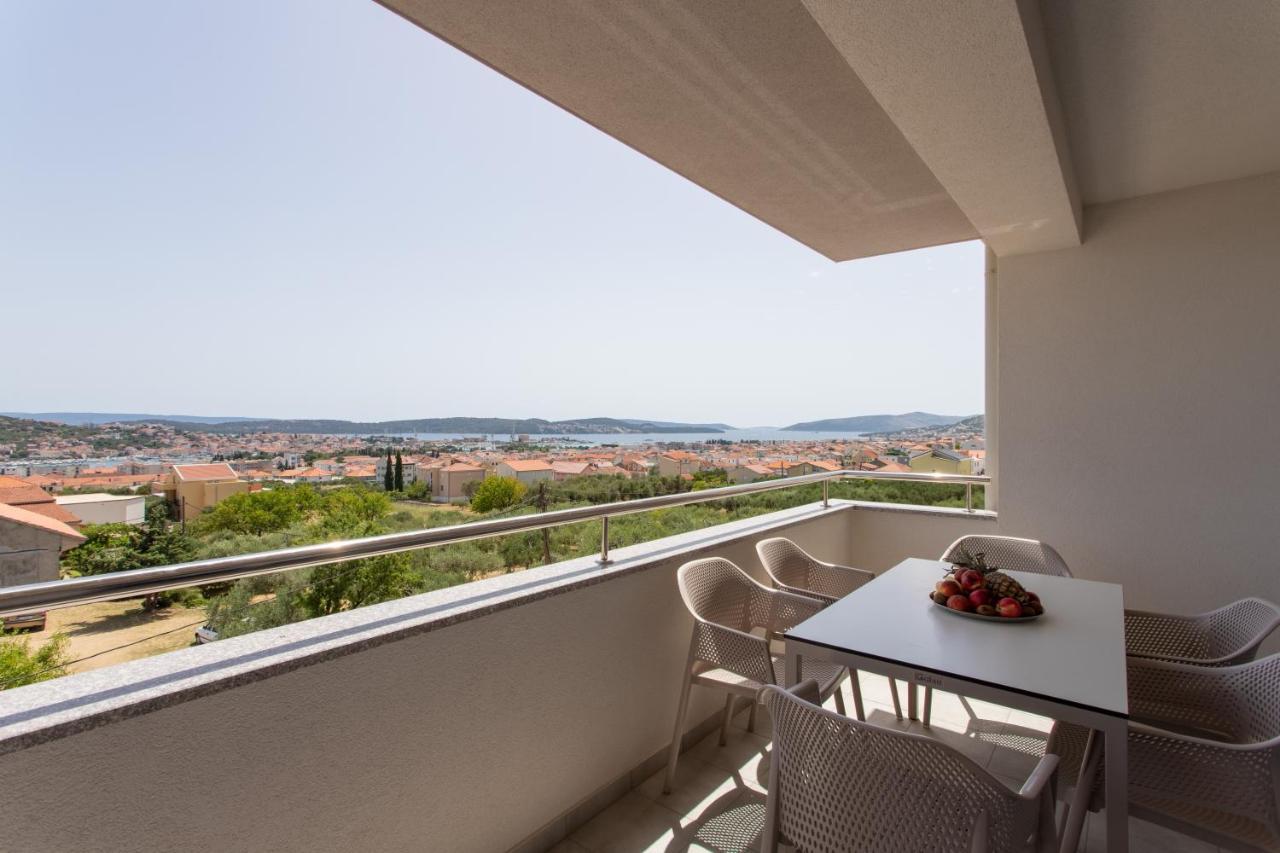 Hill Apartament