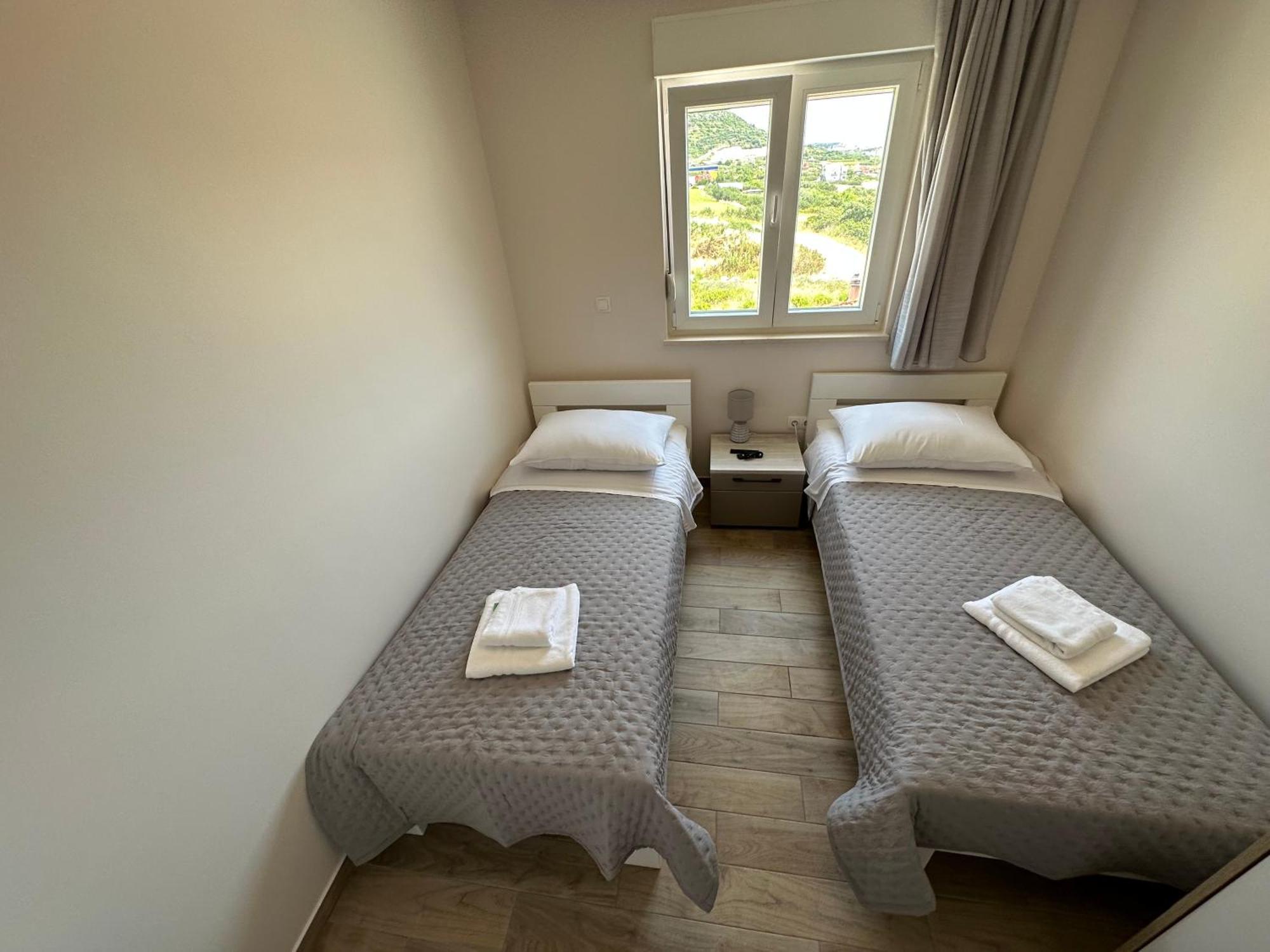 Hill * Trogir